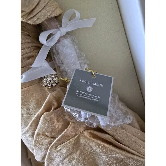 Tonner Doll Jane Seymour 1950 Jane 14 Inch Limited Edition St. Catherines Court - Picture 5 of 14